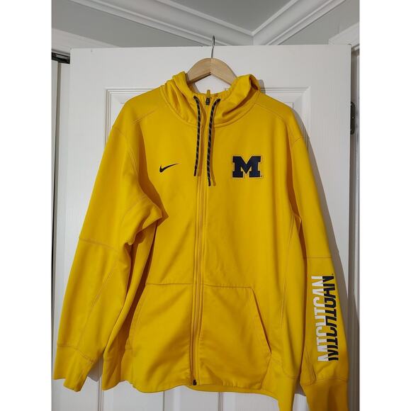 Men's Nike Michigan Wolverines full-zip Therma Fit Hoodie Jacket Yellow - XL - Picture 3 of 6